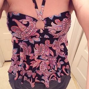 Haltered ruffled tankini